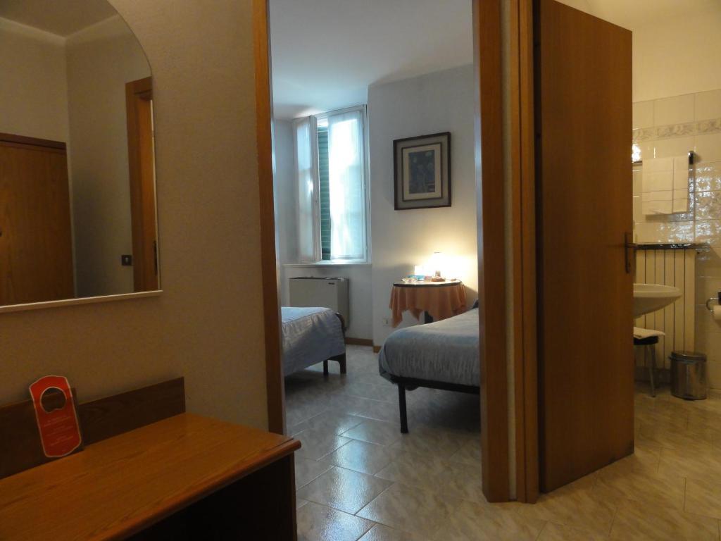 Albergo Ristorante Grigna Mandello del Lario Pokój zdjęcie
