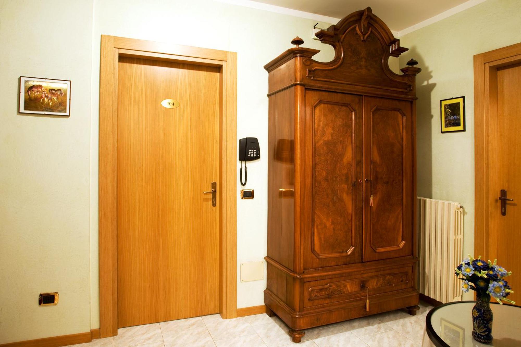 Albergo Ristorante Grigna Mandello del Lario Zewnętrze zdjęcie